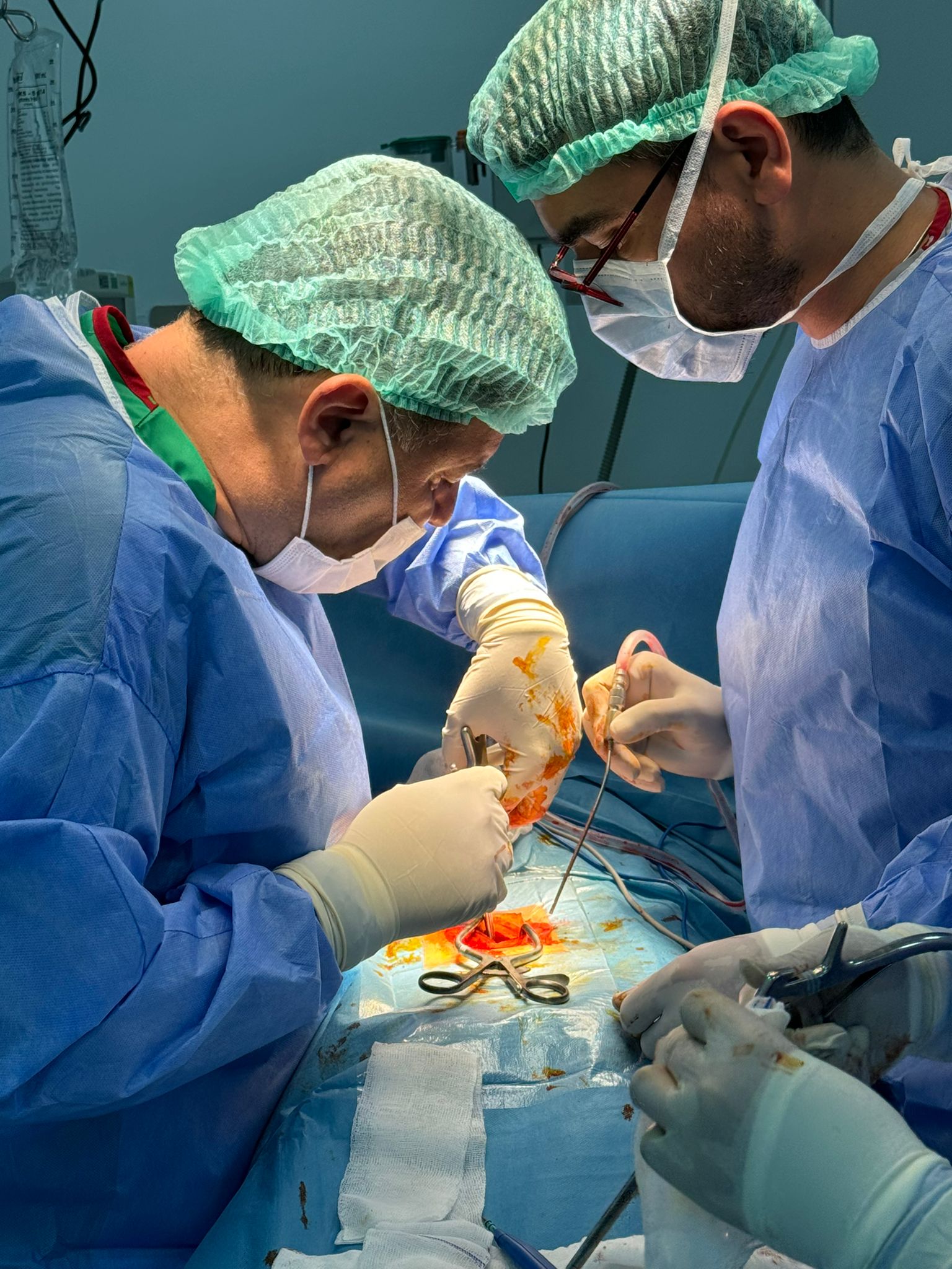 Prof. Dr. Özgür İsmailoğlu - Beyin ve Sinir Cerrahisi Uzmanı İzmir